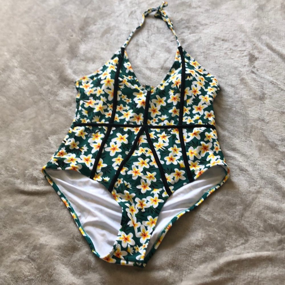 NWT cupshe one piece swimsuit